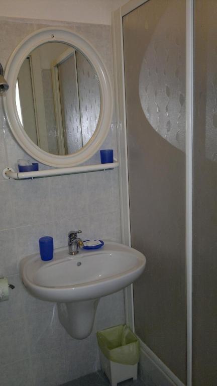 Le Conchiglie Otel Levanto Oda fotoğraf